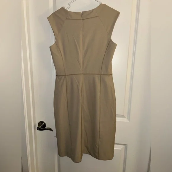 The Limited beige dress. Size 8 - Picture 2 of 4